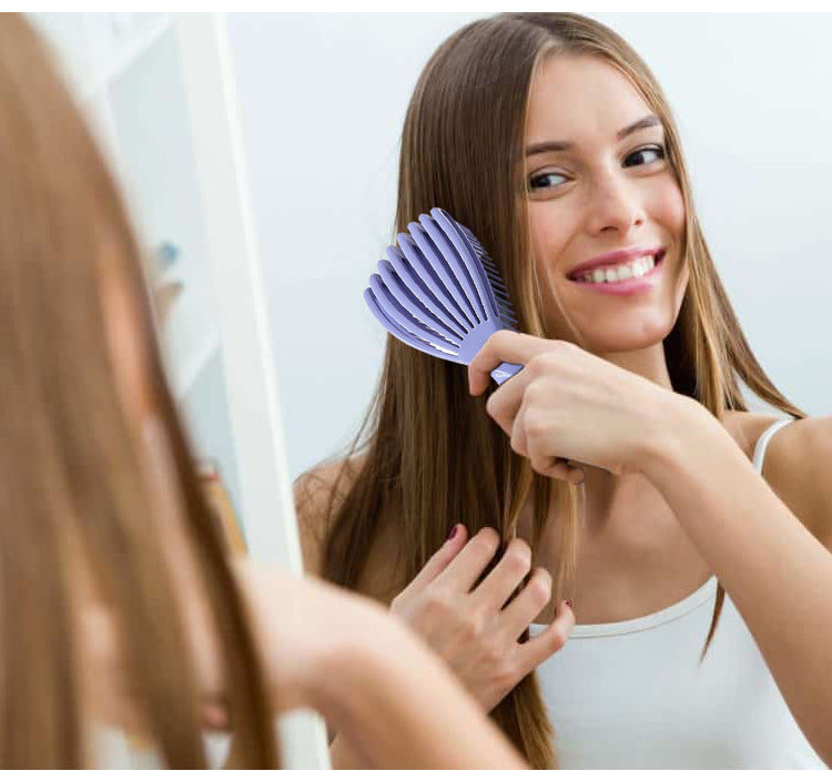 Peigne à pointes creuses pour cheveux lisses