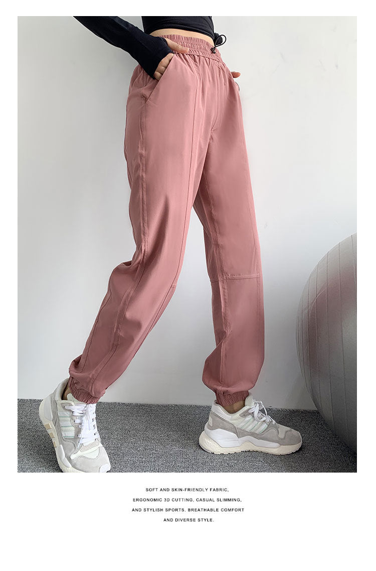 Jogger con piezas Baseline