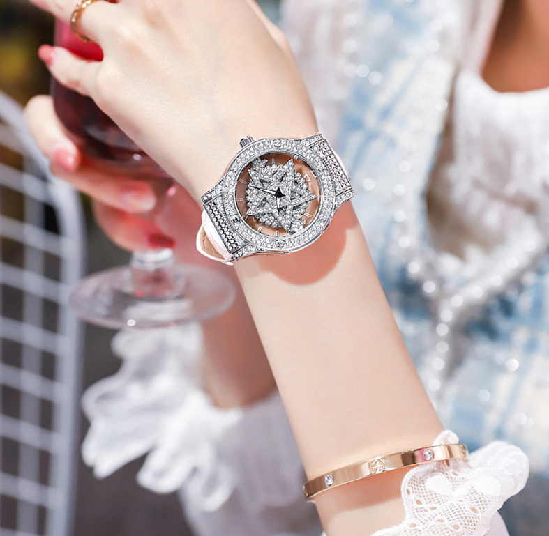 Reloj de cristal - Pentagrama giratorio