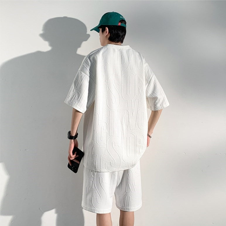 Conjunto de camiseta de manga corta y pantalones cortos de ajuste holgado para hombres