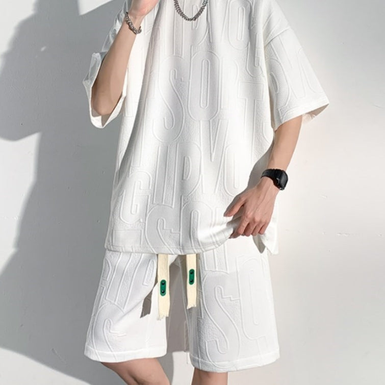 Conjunto de camiseta de manga corta y pantalones cortos de ajuste holgado para hombres