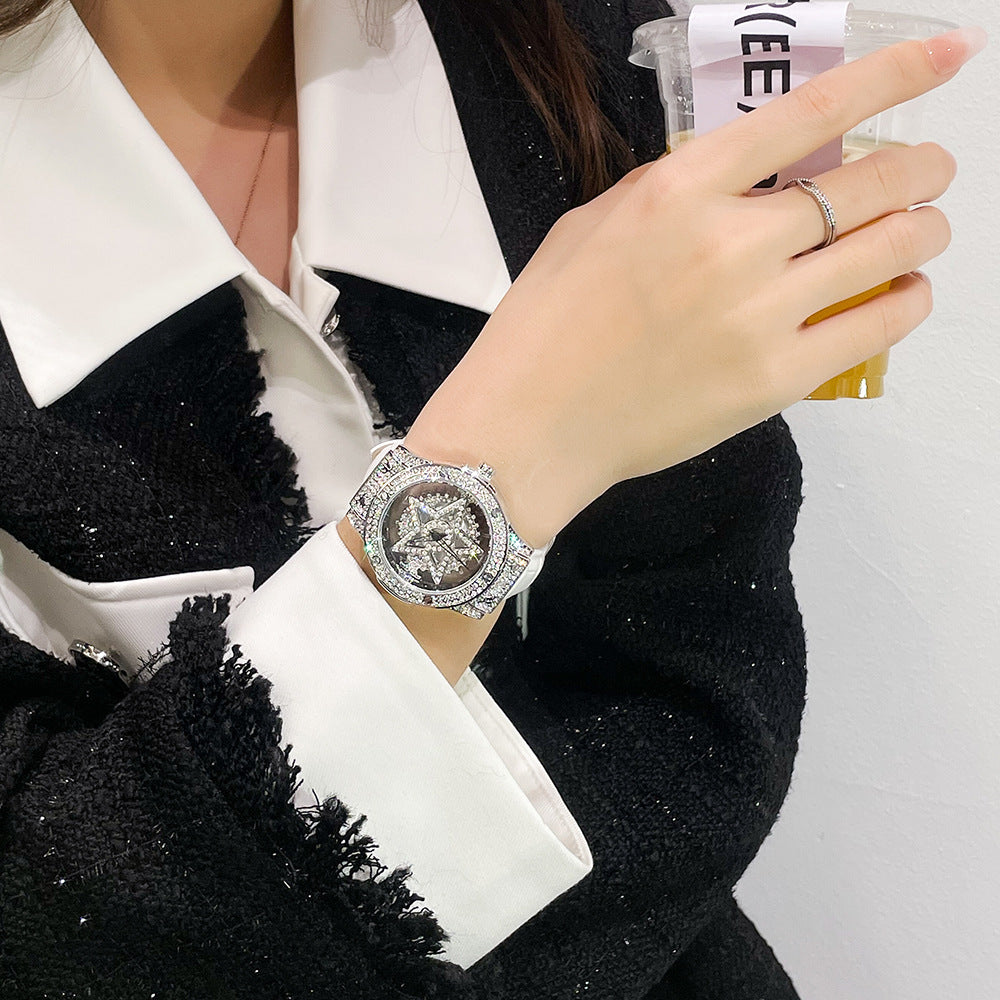 Reloj de cristal - Pentagrama giratorio