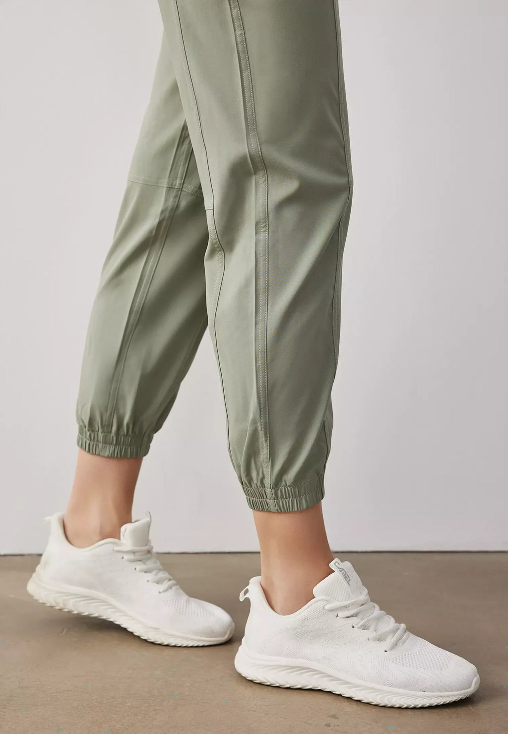 Jogger con piezas Baseline