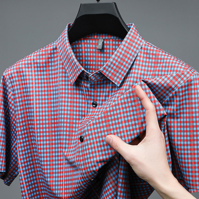 Camisa informal de manga corta con solapa elástica y cuadros vibrantes para hombre