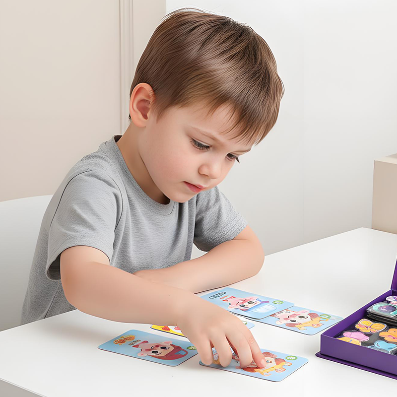 Caja de Rompecabezas y Vestir Magnética Divertida para Niños