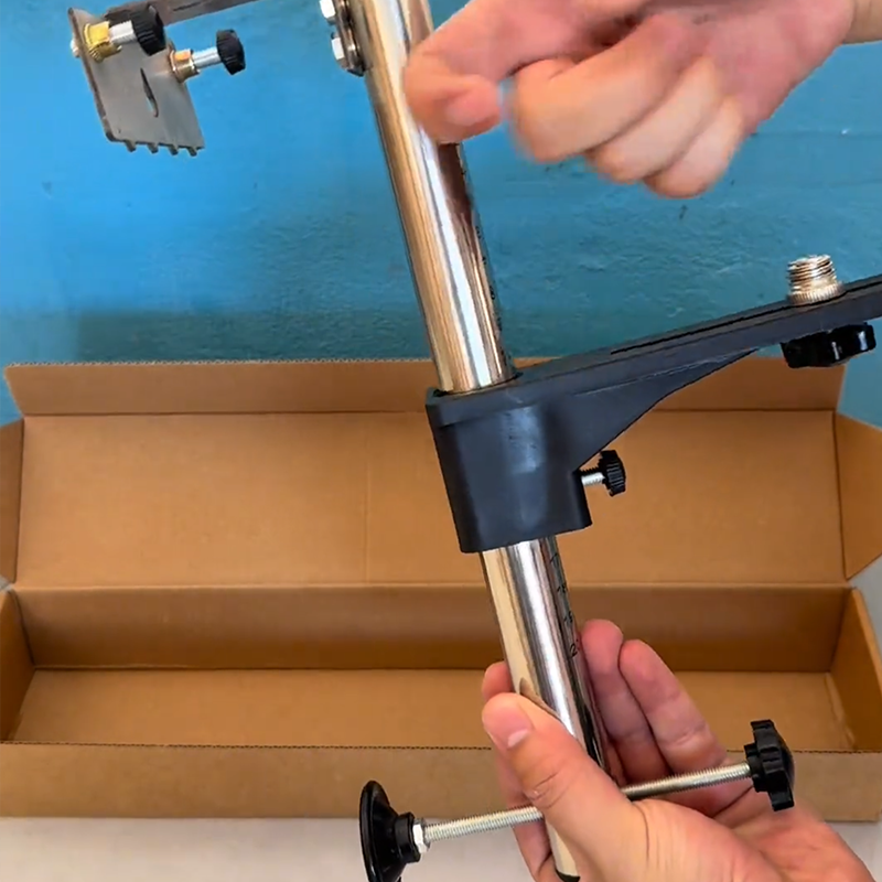 Soporte de montaje en pared para nivel láser ajustable