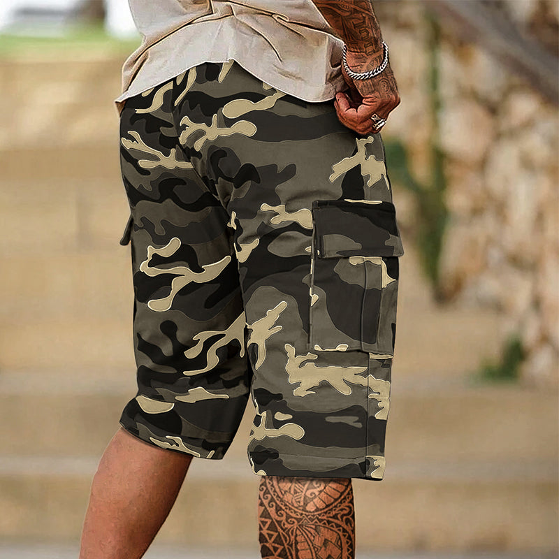 Pantalones cortos cargo de camuflaje masculino con múltiples bolsillos