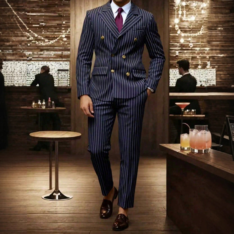 【ENVÍO GRATIS】¿Trajes que no te quedan bien? Rayas finas que estilizan, corte ajustado que realza. 👔✅