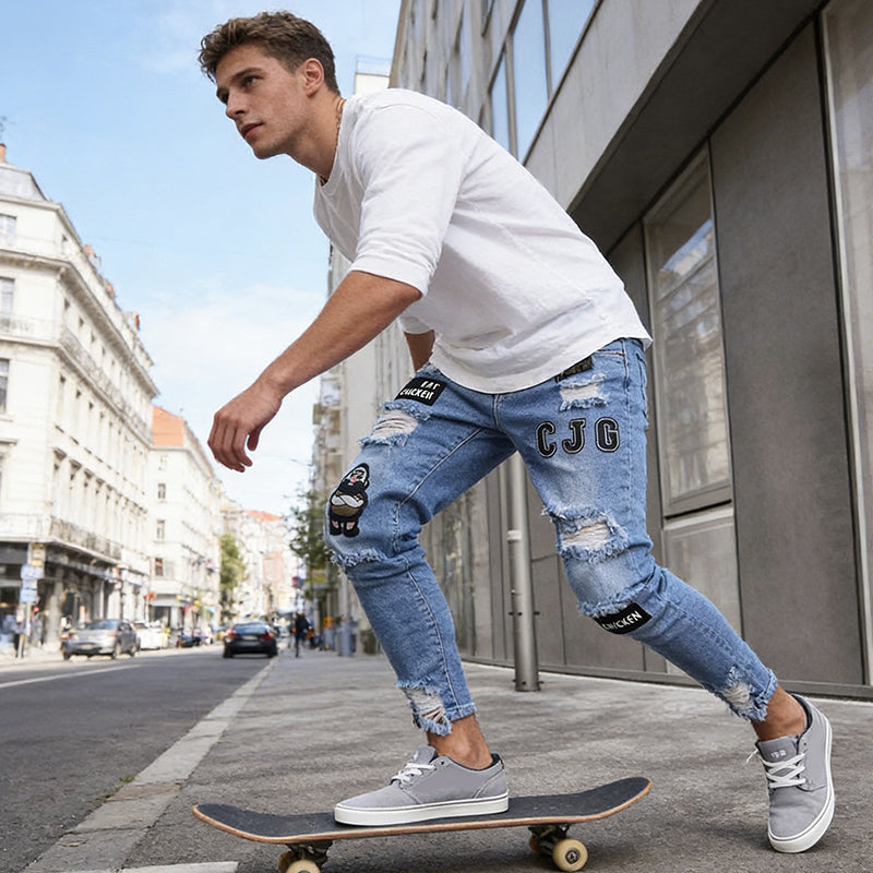 🔥 ¡50% DE DESCUENTO AHORA! 👖 Vaqueros ajustados rotos para hombre – Diseño con parches modernos y denim resistente 🎨👟
