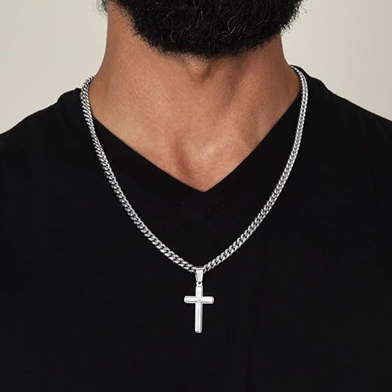 ⛓️ ¡50% DE DESCUENTO AHORA! ✝️ Colgante con cruz de acero inoxidable para hombre – Caja atemporal de símbolos, materiales duraderos y lista 🎁 para regalar