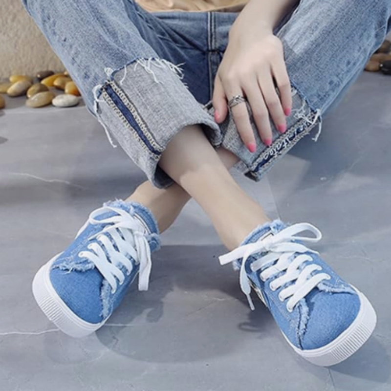 👡 ¡OFERTA POR TIEMPO LIMITADO 50% DE DESCUENTO! 🌀 Zapatillas Mule de Mezclilla para Mujer – Diseño Sin Talón, Bordes Deshilachados, Suela Plana y Estilo Casual Versátil ✨