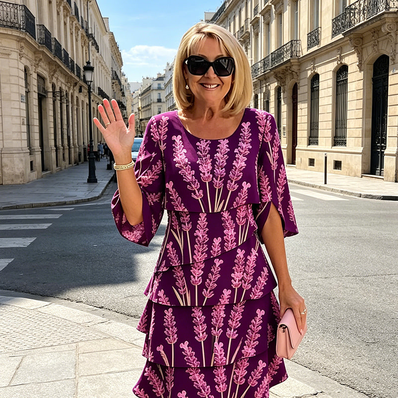 Vestido midi de niveles chic con patrón floral