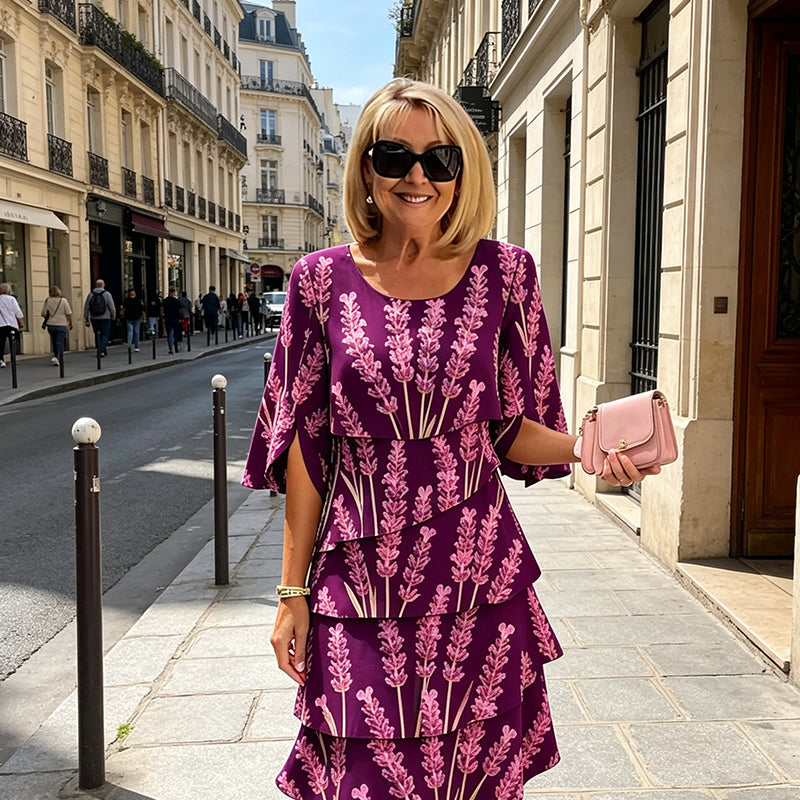 Vestido midi de niveles chic con patrón floral